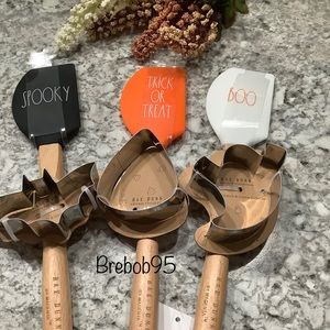 Rae Dunn SPATULAS with COOKIE CUTTERS